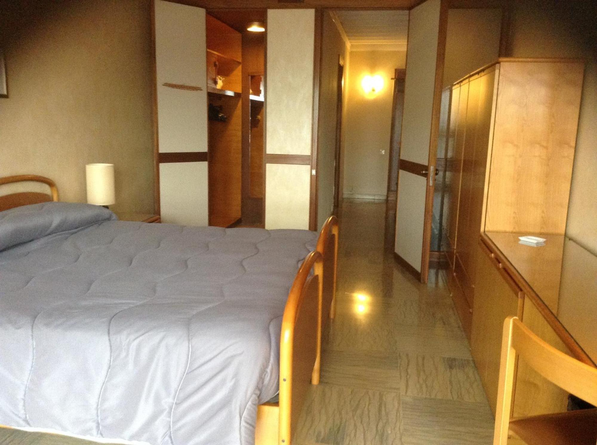 Residenze Garden Aparthotel Rome Bilik gambar